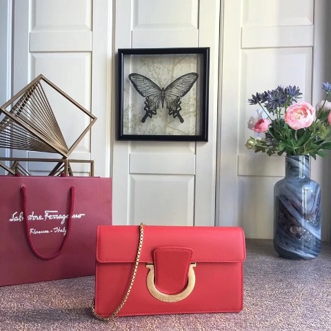 Thắt lưng Chanel bản vuông 