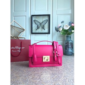 BST VÁY THỜI TRANG NEW HOT XUÂN HÈ  2019