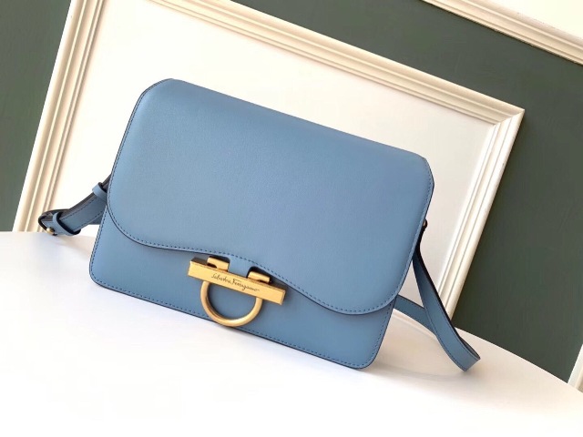 Thắt lưng Gucci ong 