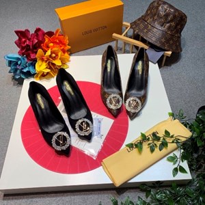 BST Guốc , Giày Thể Thao , Dép Siêu Cấp 