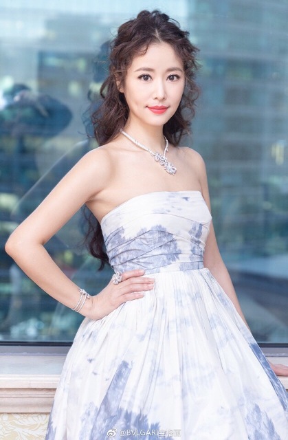 BST PHỤ KIỆN HOA TAI SIÊU ĐẸP 