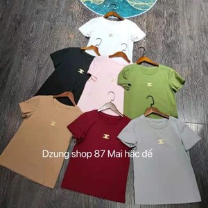 Áo thun cộc tay món đồ quen thuộc vào mùa hè với tất cả các cô gái. Với những cách phối đồ cùng chiếc áo này dưới đây sẽ giúp các nàng thêm tự tin, năng động đón hè.