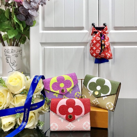 BST Guốc , Giày Thể Thao , Dép Siêu Cấp New