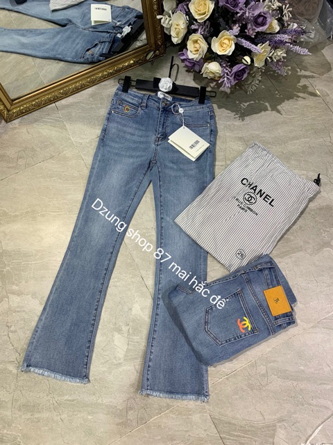  Quần jeans luôn có chỗ đứng trong xu hướng thời trang ở mọi thời kì