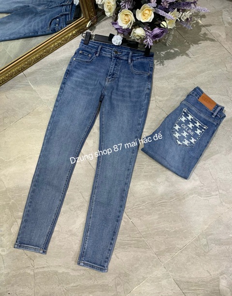  Quần jeans luôn có chỗ đứng trong xu hướng thời trang ở mọi thời kì