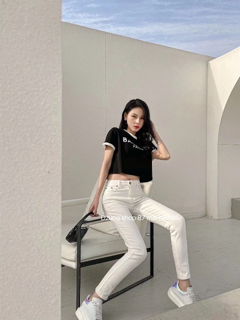  Quần jeans luôn có chỗ đứng trong xu hướng thời trang ở mọi thời kì