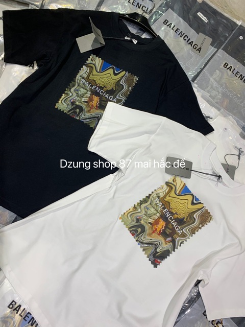 Áo thun cộc tay món đồ quen thuộc vào mùa hè với tất cả các cô gái. Với những cách phối đồ cùng chiếc áo phông này dưới đây sẽ giúp các nàng thêm tự tin, năng động đón hè.