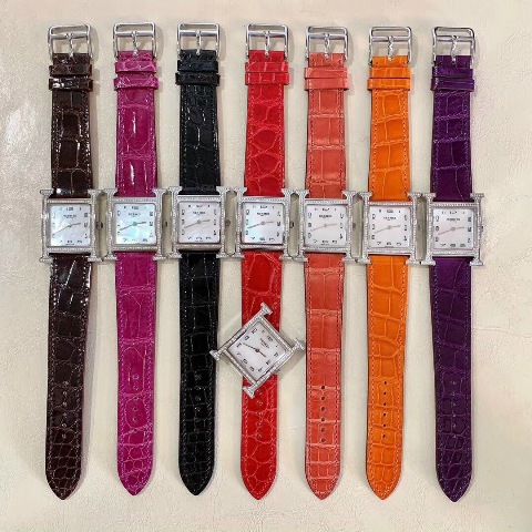 Thời gian này nhắc nhớ chúng ta về tác dụng và ý nghĩa sâu xa của những cỗ máy chỉ giờ. Nó sẽ nhắc bạn đúng giờ, hiện hữu trước mắt bạn, cho bạn thấy mỗi giây trôi qua kim giây lại nhảy một nấc, 