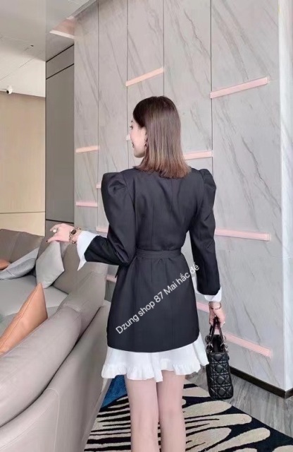 Dẫn đầu xu hướng thời trang mới nhất, Dzung mang đến bộ sưu tập thời trang đằng cấp hàng đầu. Sang trọng và thanh lịch, tối giản nhưng không đơn điệu 