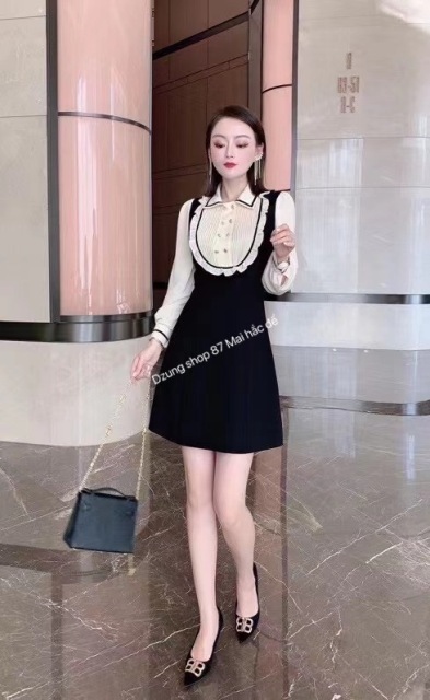 Dẫn đầu xu hướng thời trang mới nhất, Dzung mang đến bộ sưu tập thời trang đằng cấp hàng đầu. Sang trọng và thanh lịch, tối giản nhưng không đơn điệu 