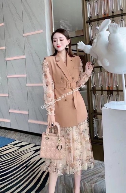 Dẫn đầu xu hướng thời trang mới nhất, Dzung mang đến bộ sưu tập thời trang đằng cấp hàng đầu. Sang trọng và thanh lịch, tối giản nhưng không đơn điệu 