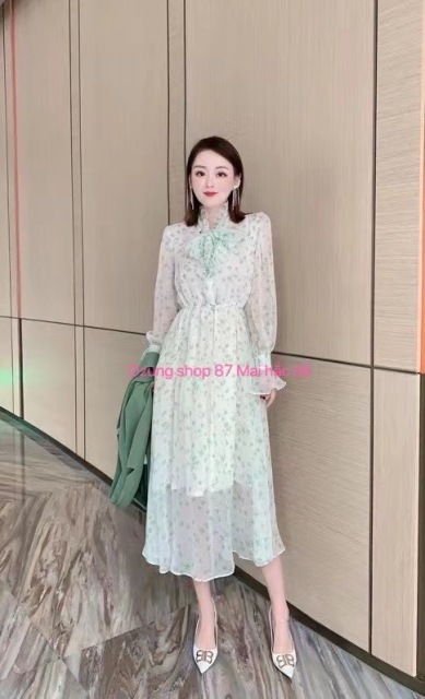 Dẫn đầu xu hướng thời trang mới nhất, Dzung mang đến bộ sưu tập thời trang đằng cấp hàng đầu. Sang trọng và thanh lịch, tối giản nhưng không đơn điệu 