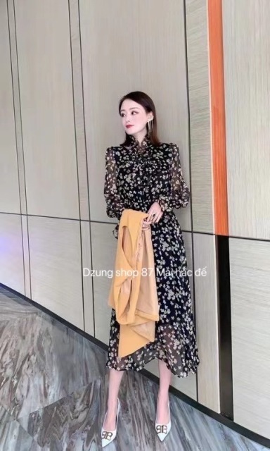 Dẫn đầu xu hướng thời trang mới nhất, Dzung mang đến bộ sưu tập thời trang đằng cấp hàng đầu. Sang trọng và thanh lịch, tối giản nhưng không đơn điệu 