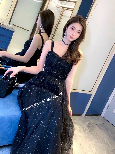 Dẫn đầu xu hướng thời trang mới nhất, Dzung mang đến bộ sưu tập thời trang đằng cấp hàng đầu. Sang trọng và thanh lịch, tối giản nhưng không đơn điệu 