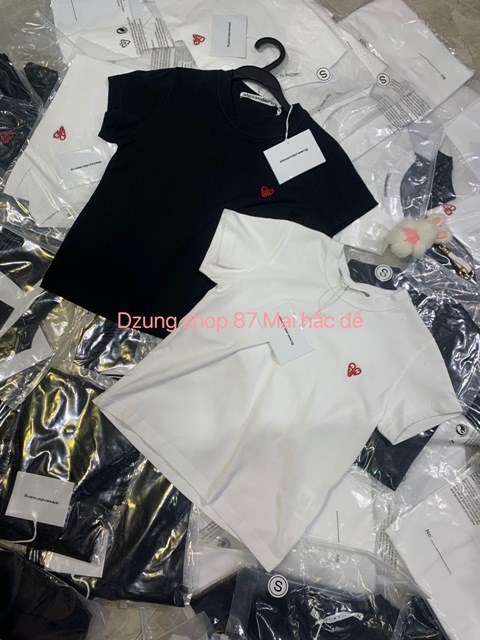 Giầy là bạn thân thiết đối với chúng ta trên mỗi chặng đường