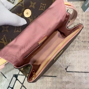 HÀNG CÓ SẴN TẠI SHOP