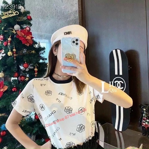 Cuốn hút mọi ánh nhìn khi xuống phố với áo phông sành điệu 