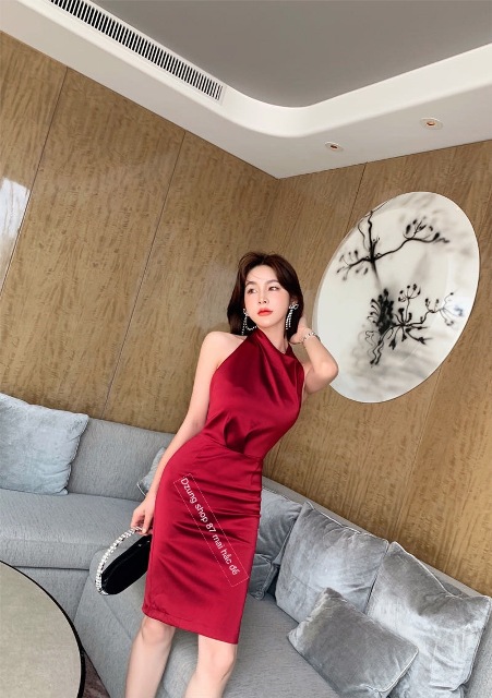 Dẫn đầu xu hướng thời trang mới nhất, Dzung mang đến bộ sưu tập thời trang đằng cấp hàng đầu. Sang trọng và thanh lịch, tối giản nhưng không đơn điệu 