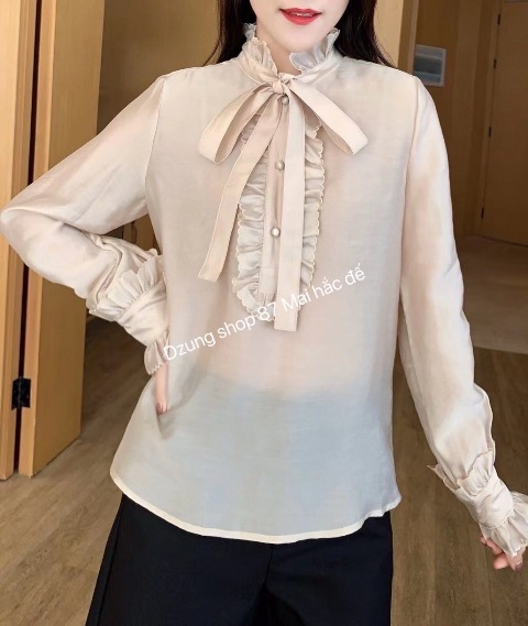 Mỗi mẫu áo sơ mi nữ đẹp 2021 đều đem đến cho người mặc nét thanh tao, nhã nhặn và lịch sự.