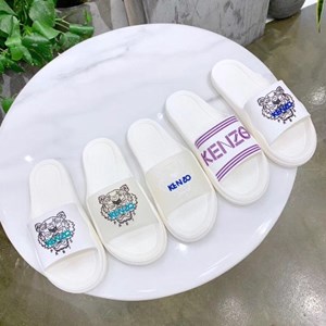 Túi không chỉ là phụ kiện mà nó còn thể hiện phong cách, cá tính của từng người