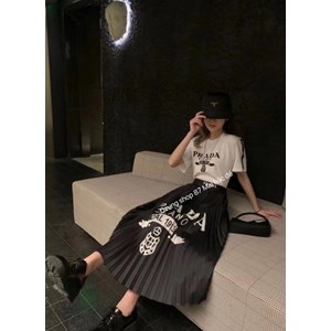 Cuốn hút mọi ánh nhìn khi xuống phố với áo phông sành điệu 