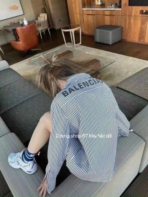 Mỗi mẫu áo sơ mi nữ đẹp 2021 đều đem đến cho người mặc nét thanh tao, nhã nhặn và lịch sự.