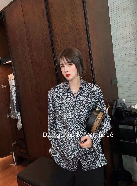 Mỗi mẫu áo sơ mi nữ đẹp 2021 đều đem đến cho người mặc nét thanh tao, nhã nhặn và lịch sự.