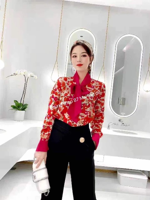 Mỗi mẫu áo sơ mi nữ đẹp 2021 đều đem đến cho người mặc nét thanh tao, nhã nhặn và lịch sự.