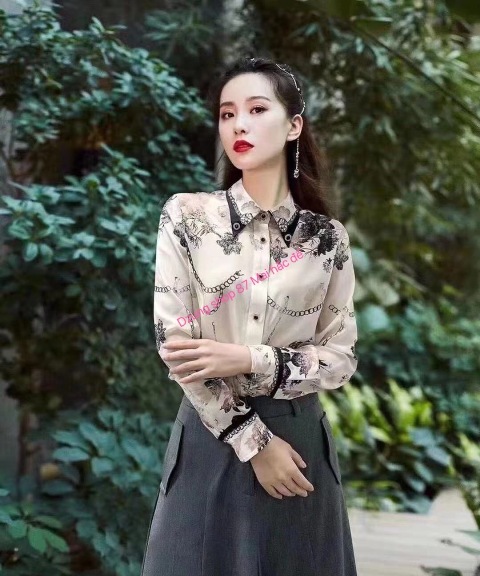 Áo sơ mi  tuy đơn giản nhưng lại mang nhiều ý nghĩa sâu sắc trong mỗi trường hợp khác nhau, những ý nghĩa đó đều để lại ấn tượng đối với cả người mặc lẫn người ngắm.