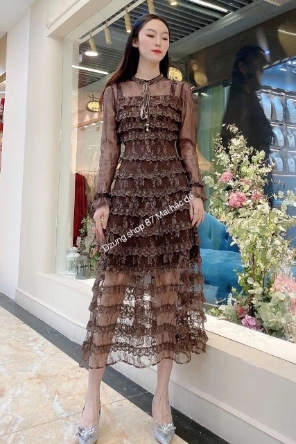 Dẫn đầu xu hướng thời trang mới nhất, Dzung mang đến bộ sưu tập thời trang đằng cấp hàng đầu. Sang trọng và thanh lịch, tối giản nhưng không đơn điệu 