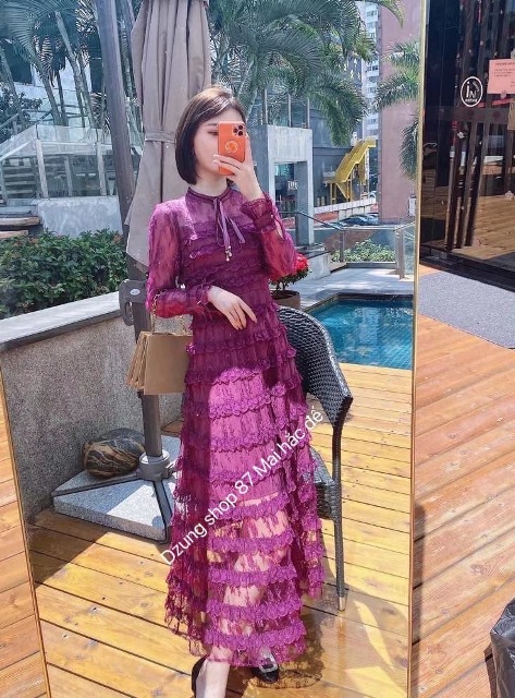 Dẫn đầu xu hướng thời trang mới nhất, Dzung mang đến bộ sưu tập thời trang đằng cấp hàng đầu. Sang trọng và thanh lịch, tối giản nhưng không đơn điệu 