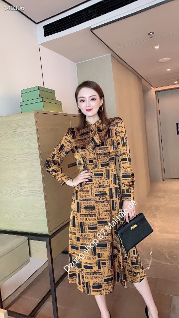 Dẫn đầu xu hướng thời trang mới nhất, Dzung mang đến bộ sưu tập thời trang đằng cấp hàng đầu. Sang trọng và thanh lịch, tối giản nhưng không đơn điệu 