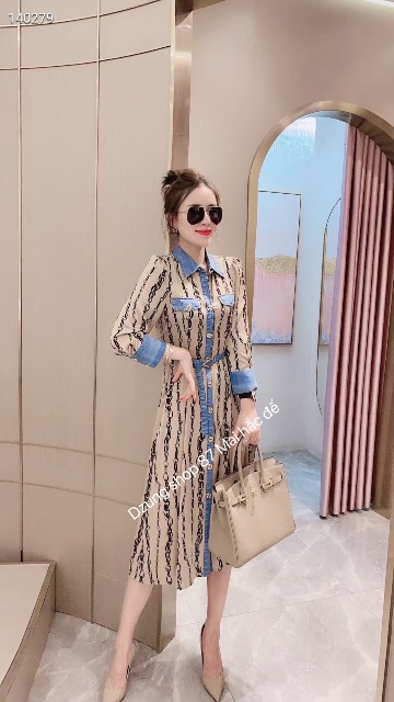 Dẫn đầu xu hướng thời trang mới nhất, Dzung mang đến bộ sưu tập thời trang đằng cấp hàng đầu. Sang trọng và thanh lịch, tối giản nhưng không đơn điệu 