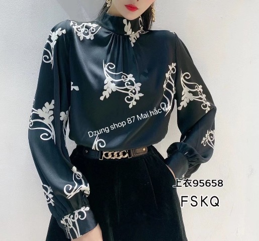 Áo sơ mi  tuy đơn giản nhưng lại mang nhiều ý nghĩa sâu sắc trong mỗi trường hợp khác nhau, những ý nghĩa đó đều để lại ấn tượng đối với cả người mặc lẫn người ngắm.