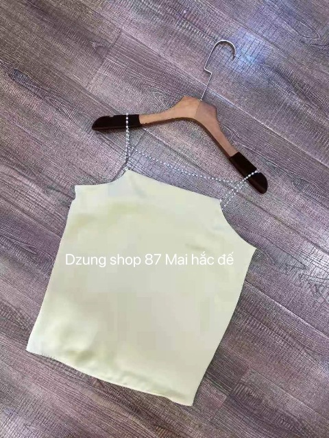 Áo sơ mi  tuy đơn giản nhưng lại mang nhiều ý nghĩa sâu sắc trong mỗi trường hợp khác nhau, những ý nghĩa đó đều để lại ấn tượng đối với cả người mặc lẫn người ngắm.