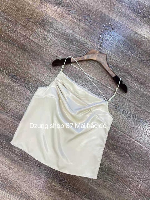 Mỗi mẫu áo sơ mi nữ đẹp 2021 đều đem đến cho người mặc nét thanh tao, nhã nhặn và lịch sự.