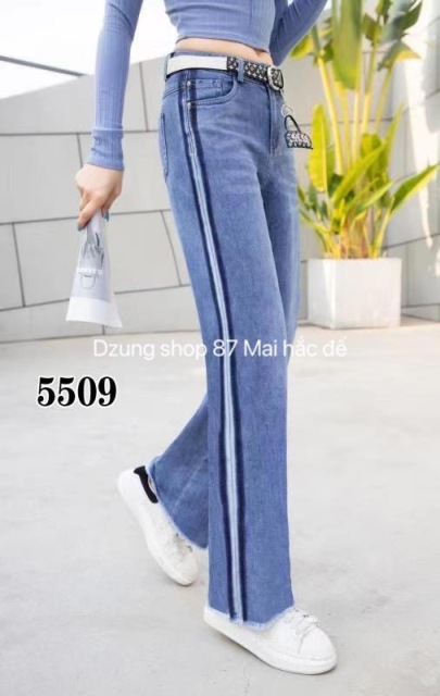 Áo khoác không chỉ giúp giữ ấm mà còn mang tới vẻ đẹp sang trọng, thời thượng cho người mặc