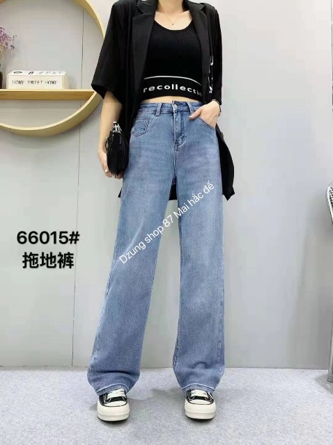chiếc quần bò đã trải qua nhiều thập kỉ và vẫn luôn giữ một vai trò không thể thiếu trong thế giới thời trang.