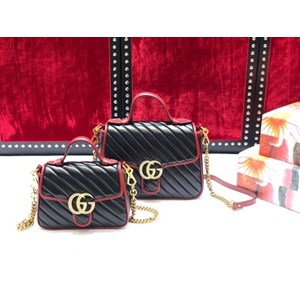 Kính không chỉ đơn thuần là một phụ kiện thời trang mà còn là vật dụng bảo vệ sức khỏe