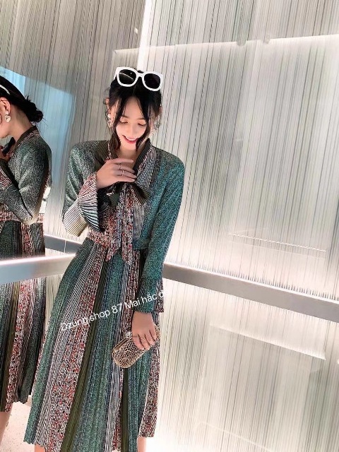 Dẫn đầu xu hướng thời trang mới nhất, Dzung mang đến bộ sưu tập thời trang đằng cấp hàng đầu. Sang trọng và thanh lịch, tối giản nhưng không đơn điệu 