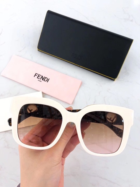 Mũ Siêu Cấp New