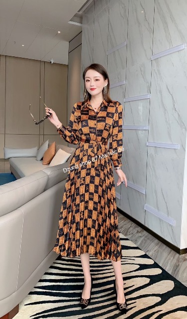 Dẫn đầu xu hướng thời trang mới nhất, Dzung mang đến bộ sưu tập thời trang đằng cấp hàng đầu. Sang trọng và thanh lịch, tối giản nhưng không đơn điệu 