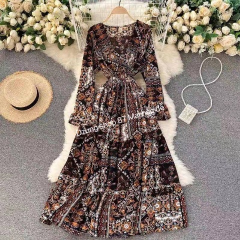 Dẫn đầu xu hướng thời trang mới nhất, Dzung mang đến bộ sưu tập thời trang đằng cấp hàng đầu. Sang trọng và thanh lịch, tối giản nhưng không đơn điệu 