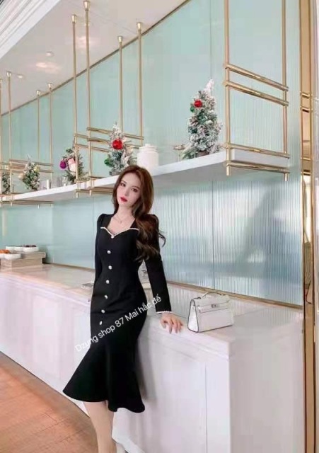 Dẫn đầu xu hướng thời trang mới nhất, Dzung mang đến bộ sưu tập thời trang đằng cấp hàng đầu. Sang trọng và thanh lịch, tối giản nhưng không đơn điệu 