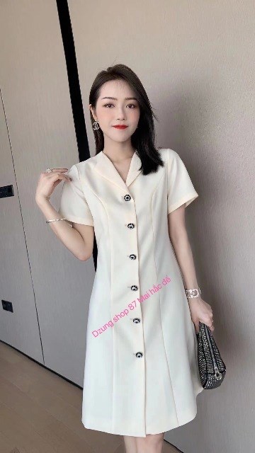 Dẫn đầu xu hướng thời trang mới nhất, Dzung mang đến bộ sưu tập thời trang đằng cấp hàng đầu. Sang trọng và thanh lịch, tối giản nhưng không đơn điệu 