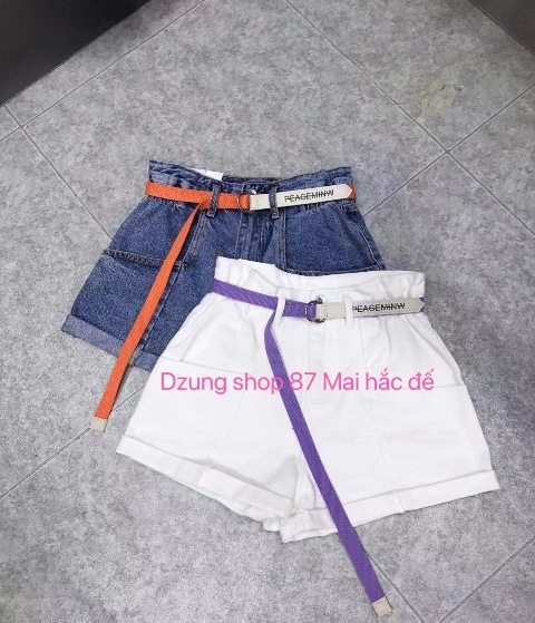Trong vô vàn các loại trang phục điệu đà, chân váy có ưu điểm là đánh lừa thị giác, làm đôi chân người mặc trông thon dài hơn. Ngoài ra, chúng còn giúp chị em có một vẻ ngoài nổi bật và cuốn hút.