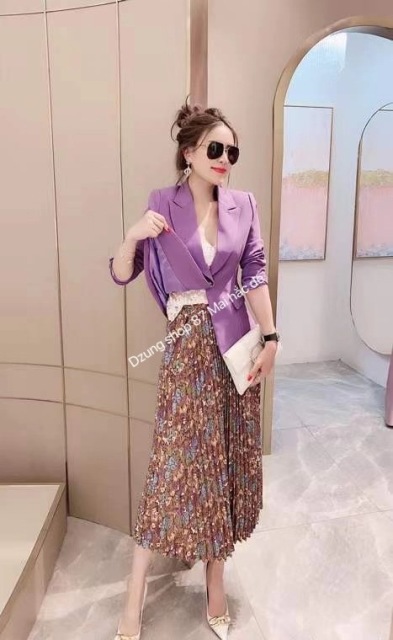 Dẫn đầu xu hướng thời trang mới nhất, Dzung mang đến bộ sưu tập thời trang đằng cấp hàng đầu. Sang trọng và thanh lịch, tối giản nhưng không đơn điệu 