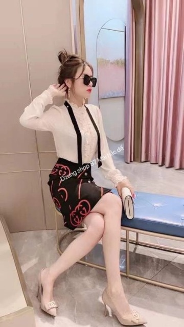 Dẫn đầu xu hướng thời trang mới nhất, Dzung mang đến bộ sưu tập thời trang đằng cấp hàng đầu. Sang trọng và thanh lịch, tối giản nhưng không đơn điệu 