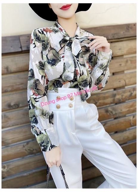Áo sơ mi  tuy đơn giản nhưng lại mang nhiều ý nghĩa sâu sắc trong mỗi trường hợp khác nhau, những ý nghĩa đó đều để lại ấn tượng đối với cả người mặc lẫn người ngắm.
