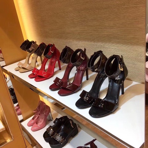 BST Guốc , Giày Thể Thao , Dép Siêu Cấp New